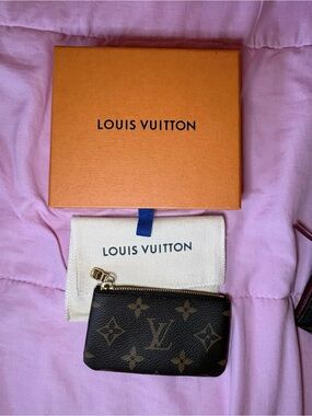 Louis Vuitton key cles key pouch monogram